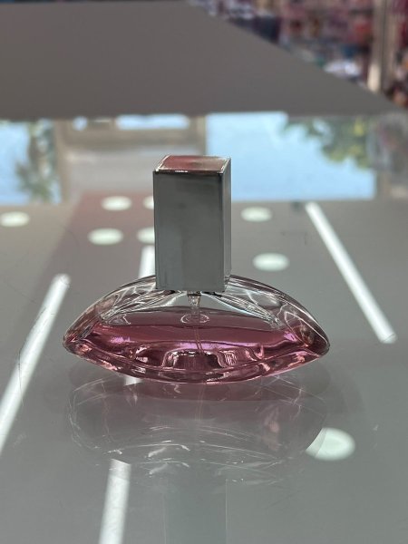 عطر للنساء حجم صغير 30 ملل